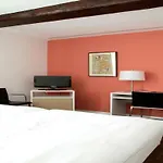 Hotel De 3*