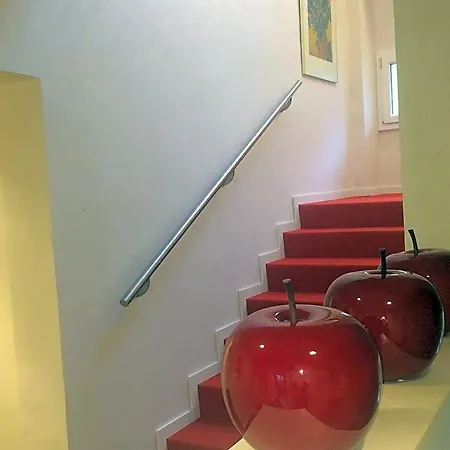 Hotel De 3*