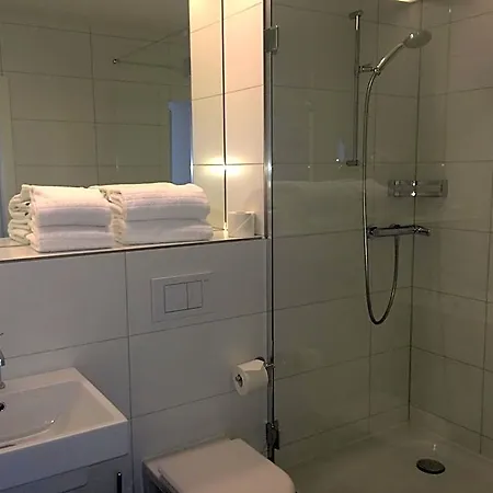 Hotel De 3*