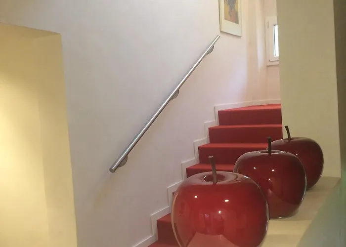 阿尔贝其普拉金斯酒店 酒店